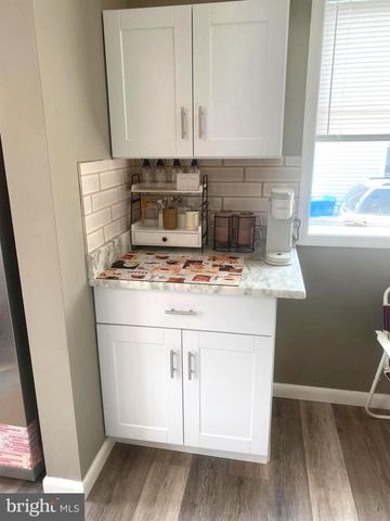 516 SUMMIT AVE, Westville, NJ 08093