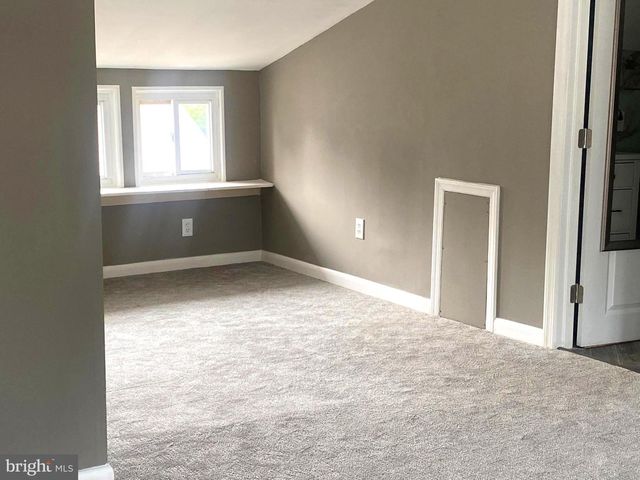 516 SUMMIT AVE, Westville, NJ 08093