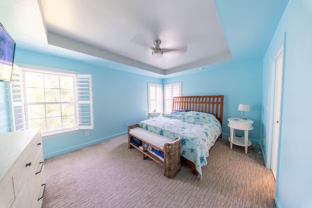 359 Kingston Lane, Mount Pleasant, SC 29464