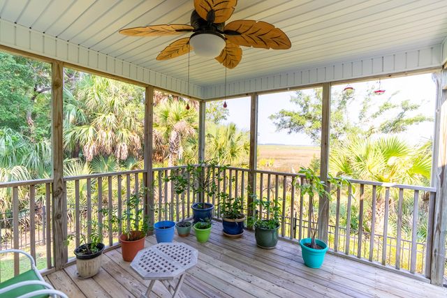 359 Kingston Lane, Mount Pleasant, SC 29464