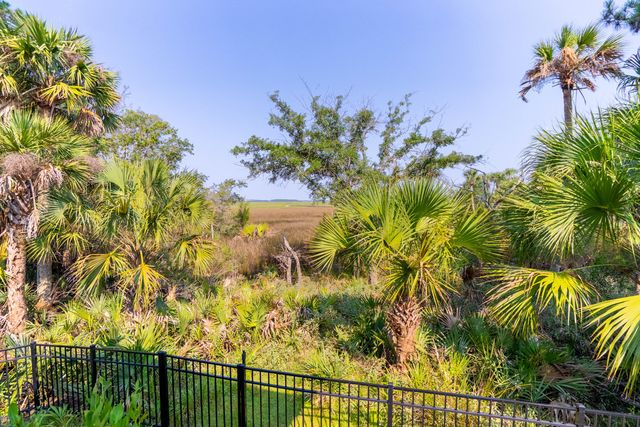 359 Kingston Lane, Mount Pleasant, SC 29464