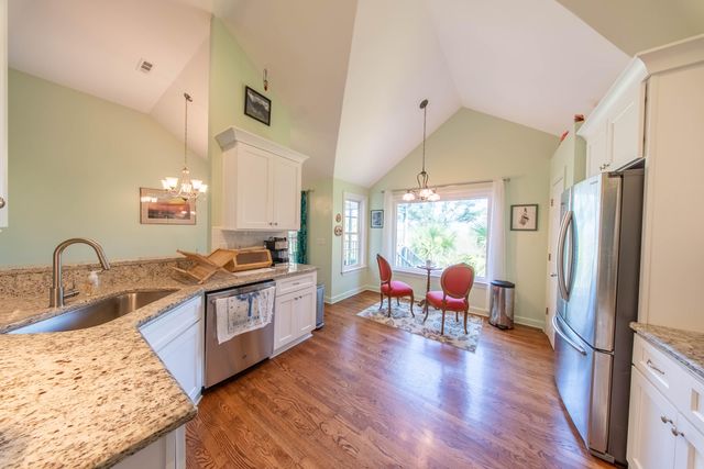 359 Kingston Lane, Mount Pleasant, SC 29464