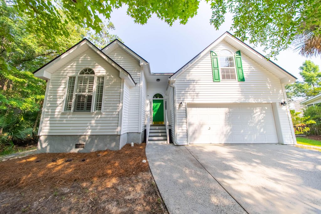 359 Kingston Lane, Mount Pleasant, SC 29464