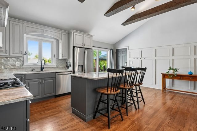 30 Manville Blvd, Bridgewater Twp., NJ 08807