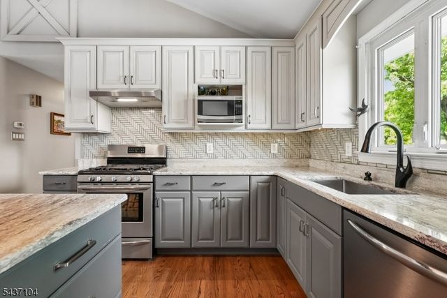 30 Manville Blvd, Bridgewater Twp., NJ 08807