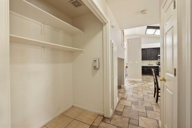 3872 Marnie Ct, Stockton, CA 95206