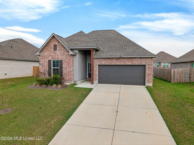 11402 Crystal Lake Drive, Gulfport, MS 39503