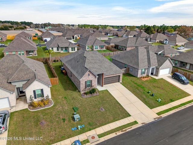 11402 Crystal Lake Drive, Gulfport, MS 39503