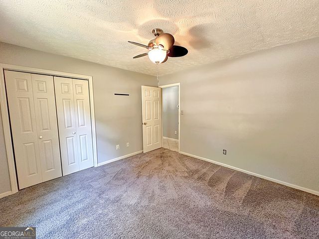 112 Greenbriar Trail, Lagrange, GA 30241