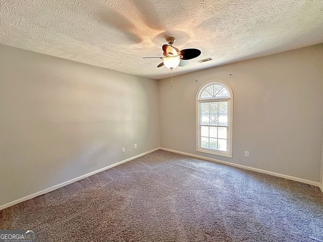 112 Greenbriar Trail, Lagrange, GA 30241