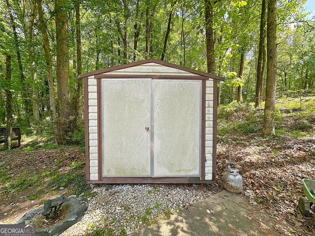 112 Greenbriar Trail, Lagrange, GA 30241