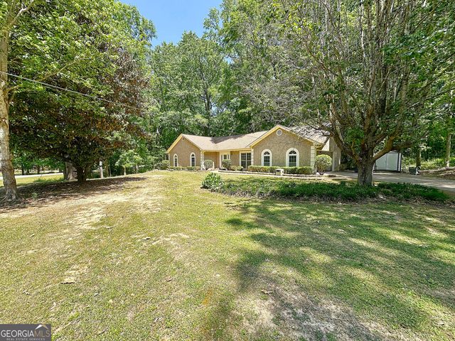 112 Greenbriar Trail, Lagrange, GA 30241