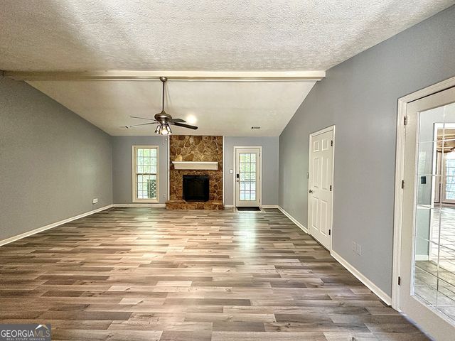112 Greenbriar Trail, Lagrange, GA 30241