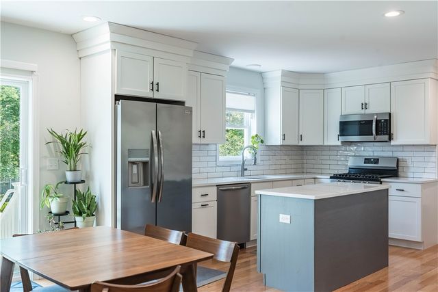 100 East View Avenue, Cranston, RI 02920