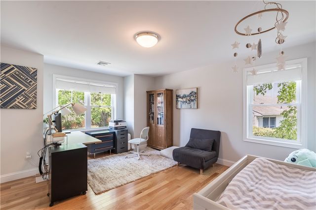 100 East View Avenue, Cranston, RI 02920