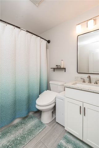 100 East View Avenue, Cranston, RI 02920