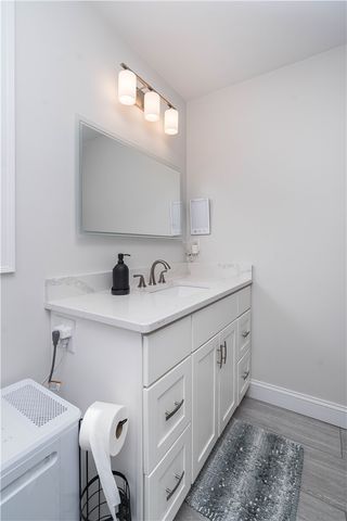 100 East View Avenue, Cranston, RI 02920