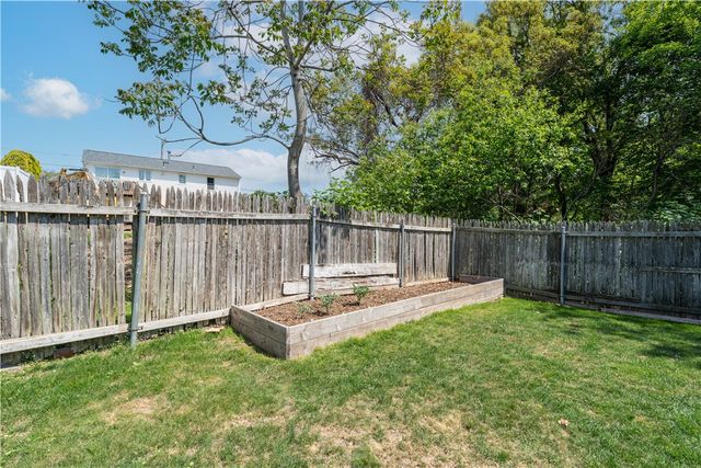 100 East View Avenue, Cranston, RI 02920
