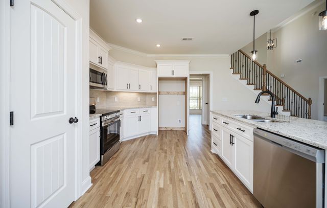 5414 Walnut Farms Blvd, Christiana, TN 37037
