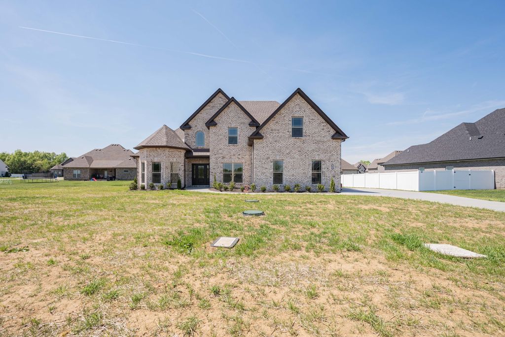 5414 Walnut Farms Blvd, Christiana, TN 37037