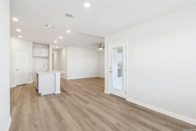 2806 Junction Bay, Converse, TX 78109