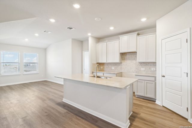 2806 Junction Bay, Converse, TX 78109