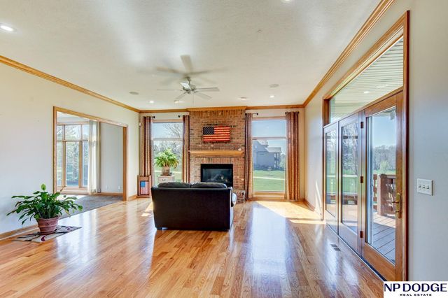 7657 Saddle Drive, Papillion, NE 68046