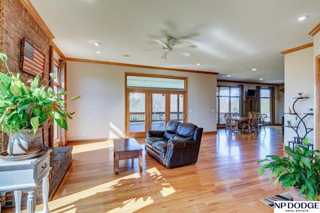 7657 Saddle Drive, Papillion, NE 68046