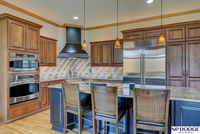 7657 Saddle Drive, Papillion, NE 68046