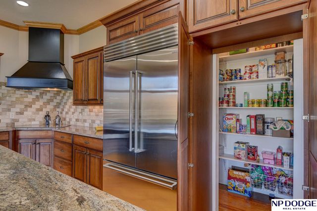 7657 Saddle Drive, Papillion, NE 68046