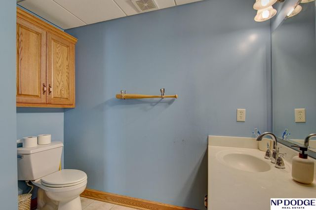 7657 Saddle Drive, Papillion, NE 68046