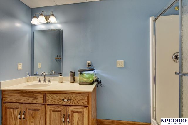 7657 Saddle Drive, Papillion, NE 68046