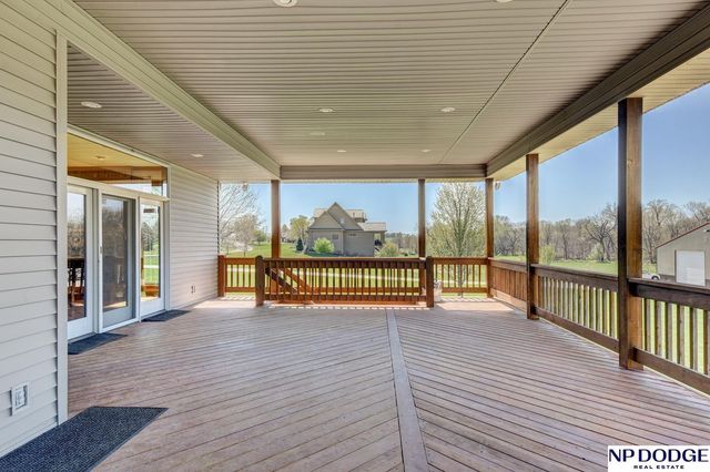 7657 Saddle Drive, Papillion, NE 68046