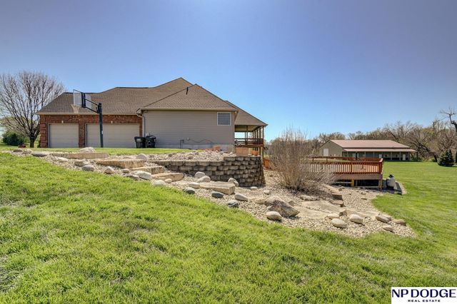 7657 Saddle Drive, Papillion, NE 68046