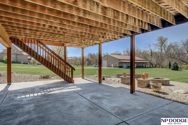 7657 Saddle Drive, Papillion, NE 68046