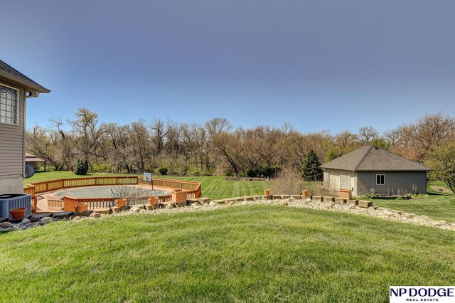 7657 Saddle Drive, Papillion, NE 68046