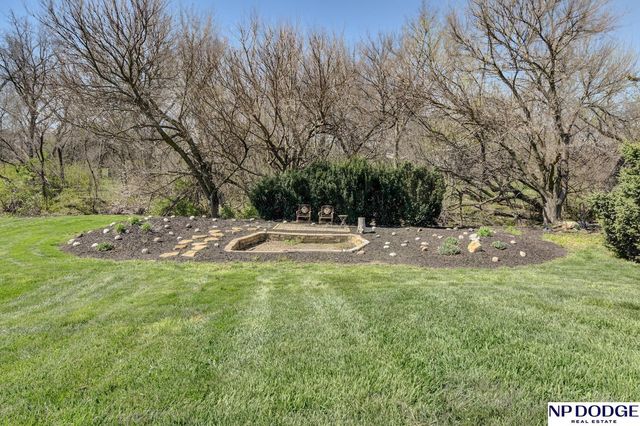 7657 Saddle Drive, Papillion, NE 68046