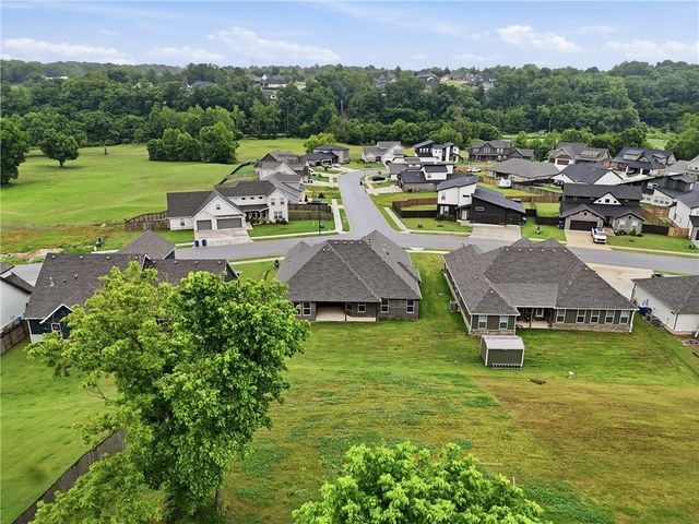 1229 Bunker Drive, Pea Ridge, AR 72751