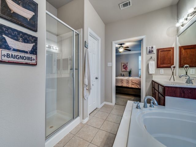 1637 Spanish Moss Way, Savannah, TX 76227