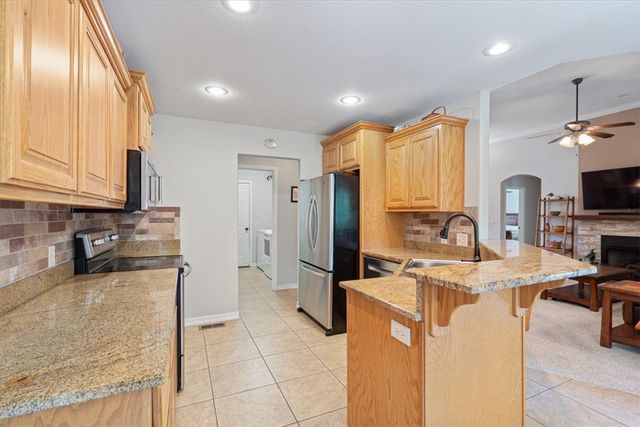 4 Brougham Lane, Bella Vista, AR 72714