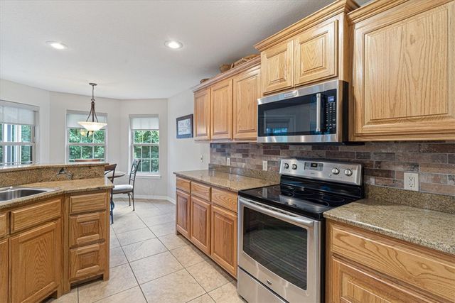 4 Brougham Lane, Bella Vista, AR 72714