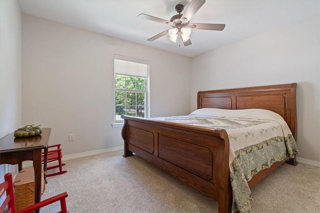 4 Brougham Lane, Bella Vista, AR 72714
