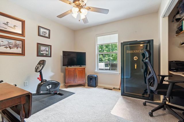 4 Brougham Lane, Bella Vista, AR 72714