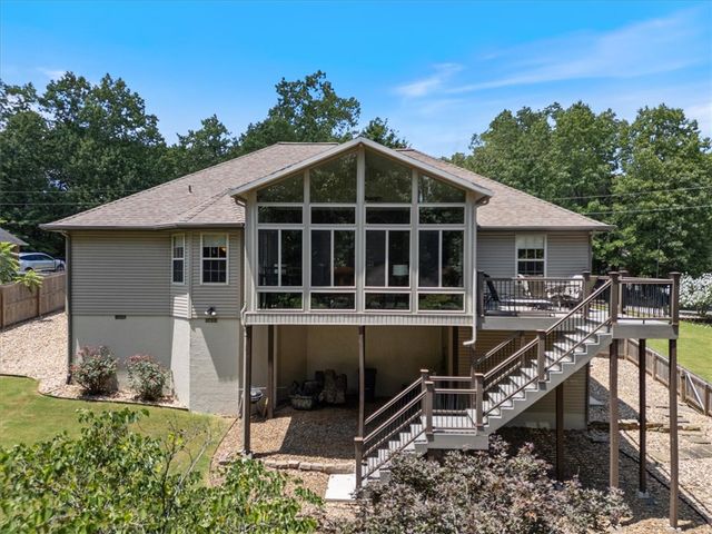 4 Brougham Lane, Bella Vista, AR 72714