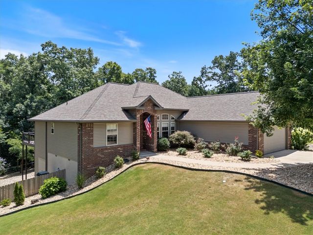 4 Brougham Lane, Bella Vista, AR 72714