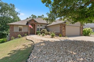 4 Brougham Lane, Bella Vista, AR 72714