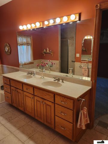 305 S Blaine Street, Valparaiso, NE 68065