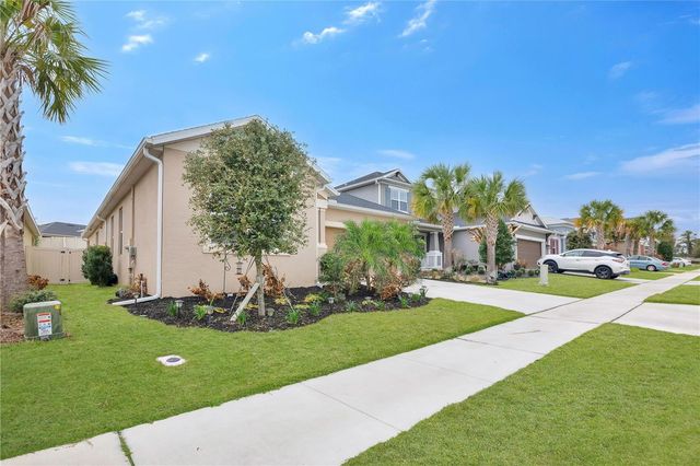 2915 CREST WAVE DRIVE, Clermont, FL 34711