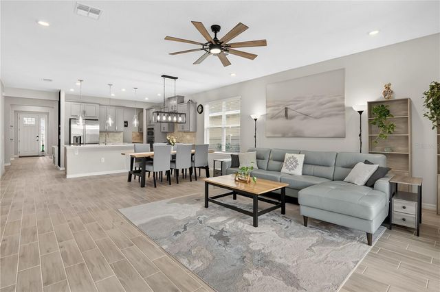 2915 CREST WAVE DRIVE, Clermont, FL 34711