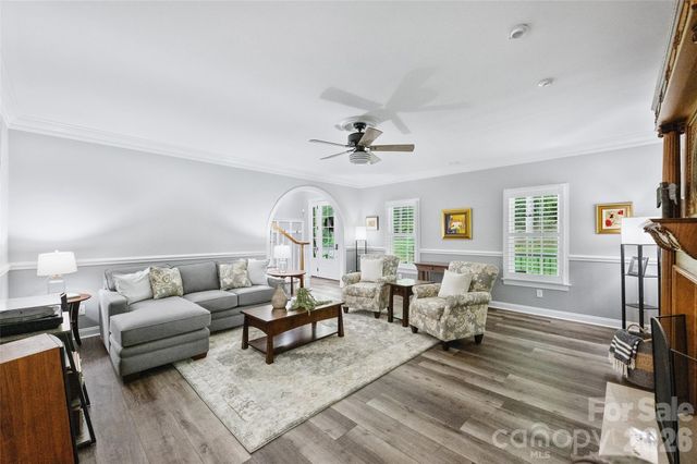 9470 Hutchinson Lane, Charlotte, NC 28216